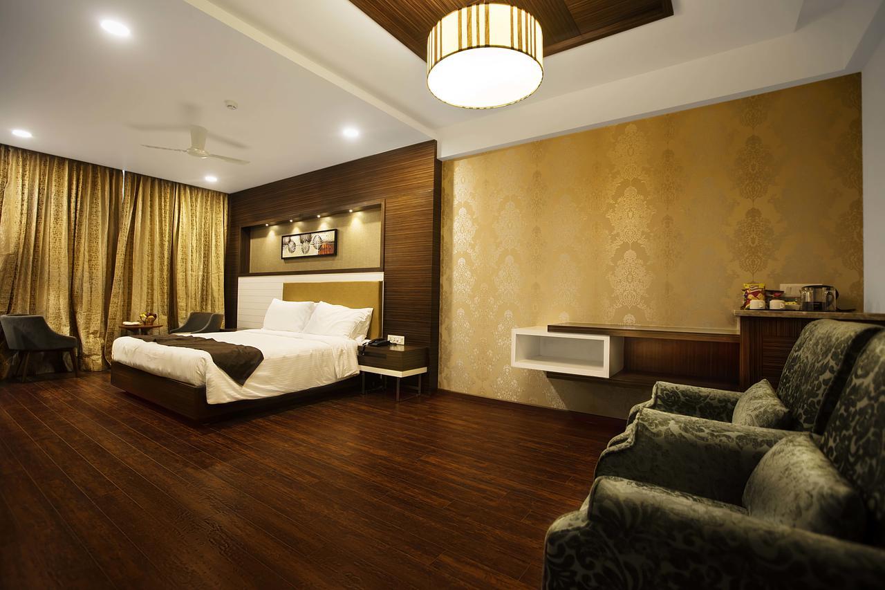 Chikmagalūr Hotel Aadrika מראה חיצוני תמונה